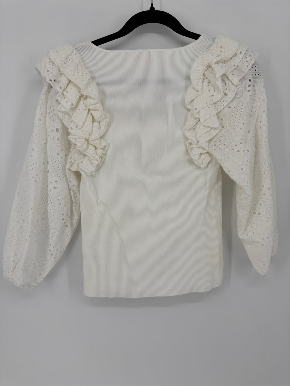 Dolan Coast Collection Ribbed Eyelet Ruffle Top Medium - Picture 2 of 8